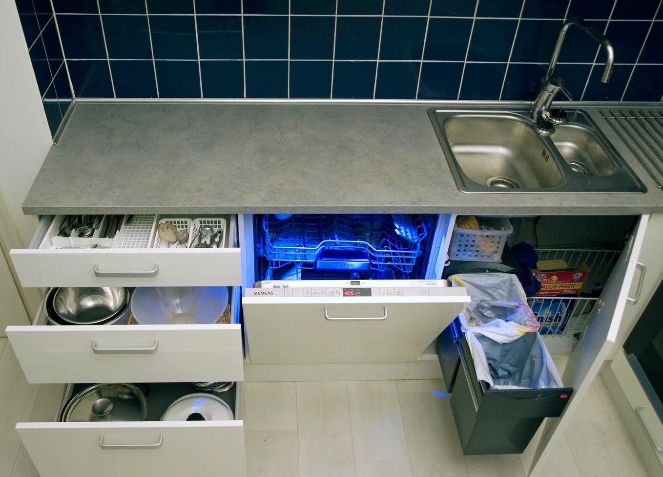 Dishwasher Leak Cleanup in St. Petersburg, FL